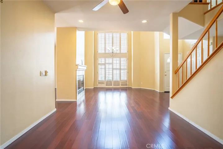 22320 Mission Circle 92, Chatsworth, California 91311