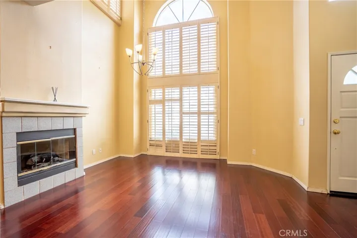 22320 Mission Circle 92, Chatsworth, California 91311