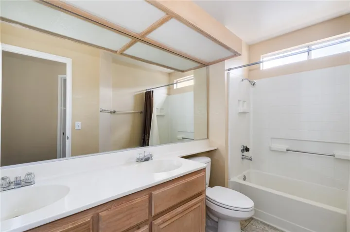 7786 Longs Peak Drive, Jurupa Valley, California 92509