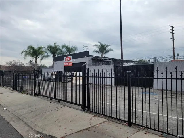 1304 W 2nd Street, Pomona, California 91766