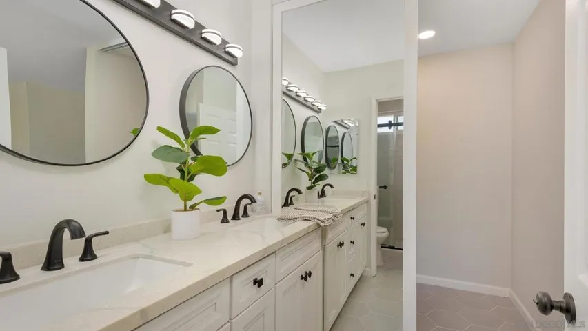11379 Red Cedar Ln, San Diego, California 92131