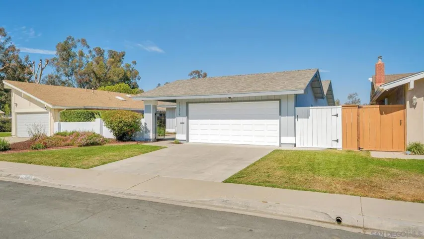 11379 Red Cedar Ln, San Diego, California 92131