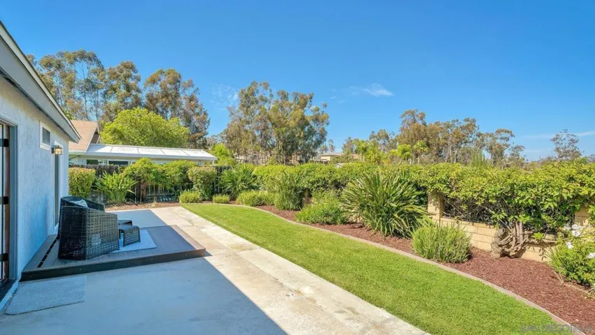 11379 Red Cedar Ln, San Diego, California 92131