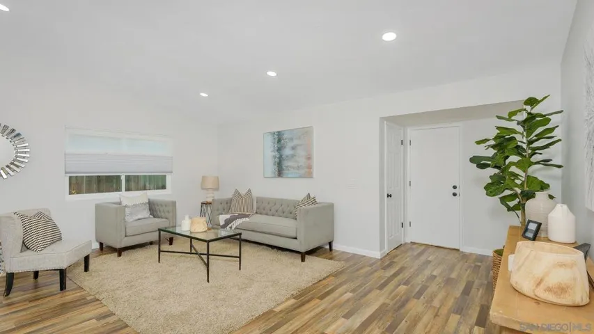 11379 Red Cedar Ln, San Diego, California 92131
