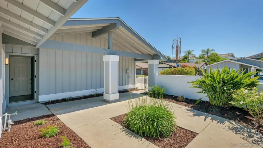 11379 Red Cedar Ln, San Diego, California 92131