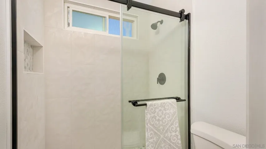 11379 Red Cedar Ln, San Diego, California 92131
