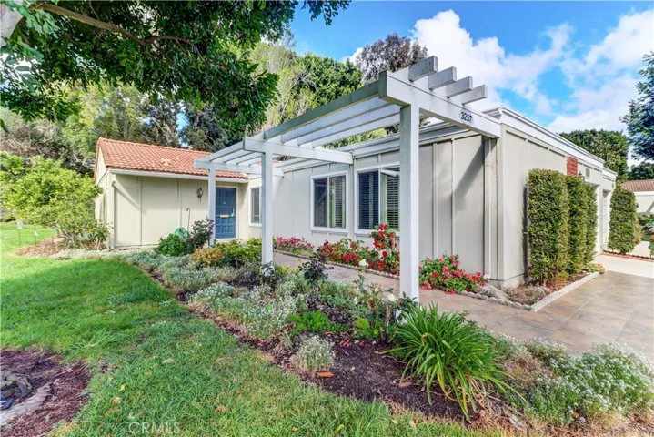 3257 San Amadeo A, Laguna Woods, California 92637