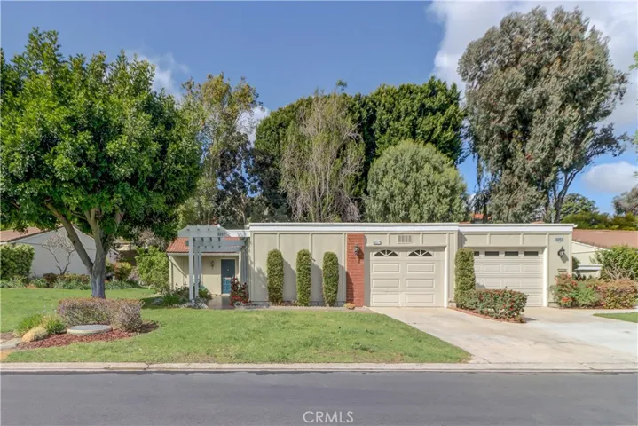 3257 San Amadeo A, Laguna Woods, California 92637