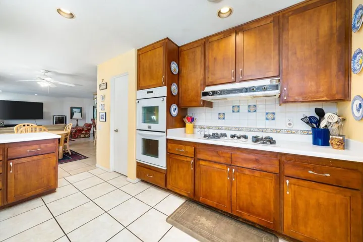 34-web-or-mls-SHColumbia-34