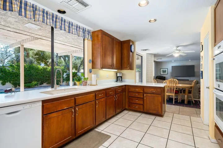 35-web-or-mls-SHColumbia-35