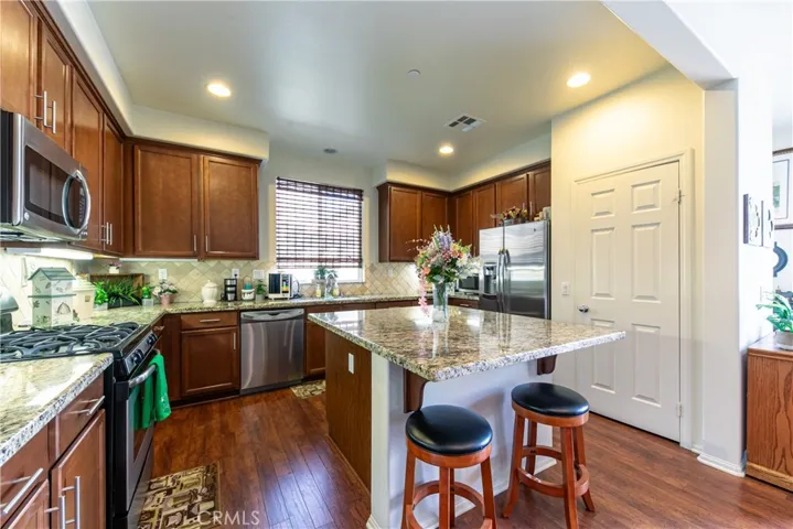 10589 Ponderosa Circle, Santa Fe Springs, California 90670