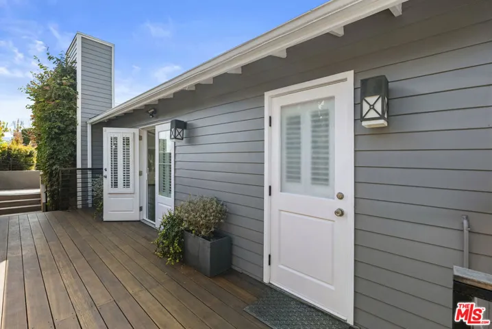 9041 Harland Avenue, West Hollywood, California 90069