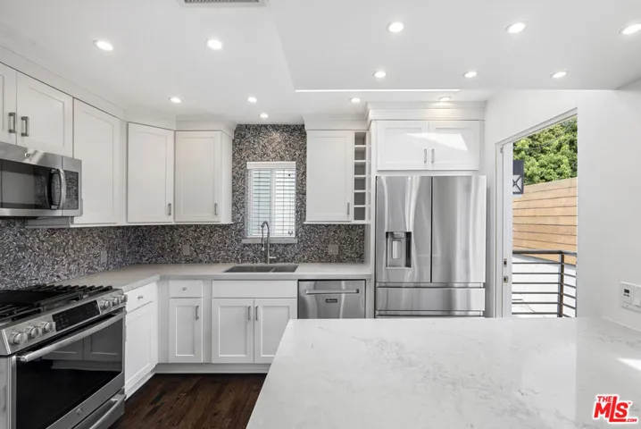 9041 Harland Avenue, West Hollywood, California 90069