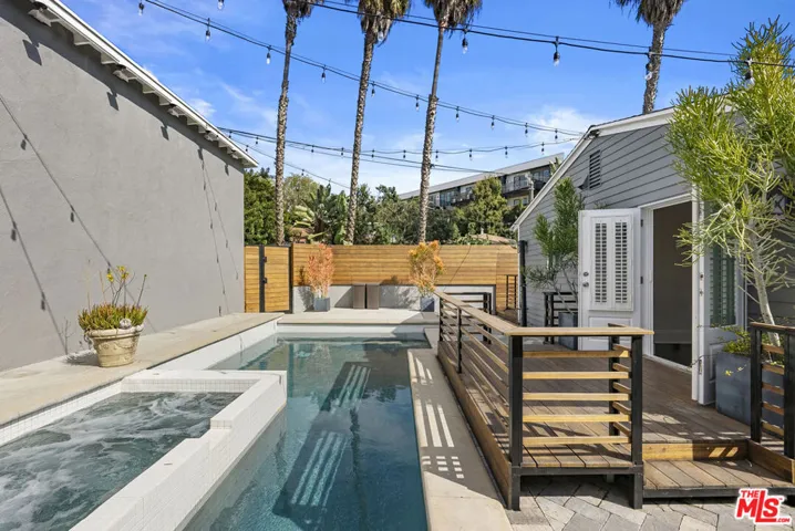 9041 Harland Avenue, West Hollywood, California 90069