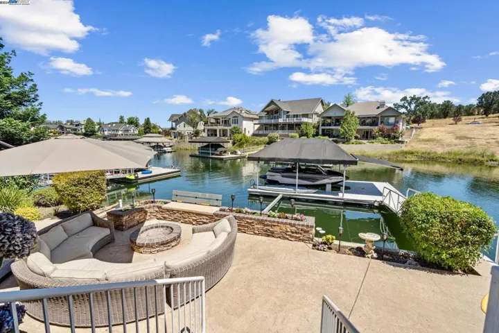 6094 Bluff View Rd, Copperopolis, California 95228