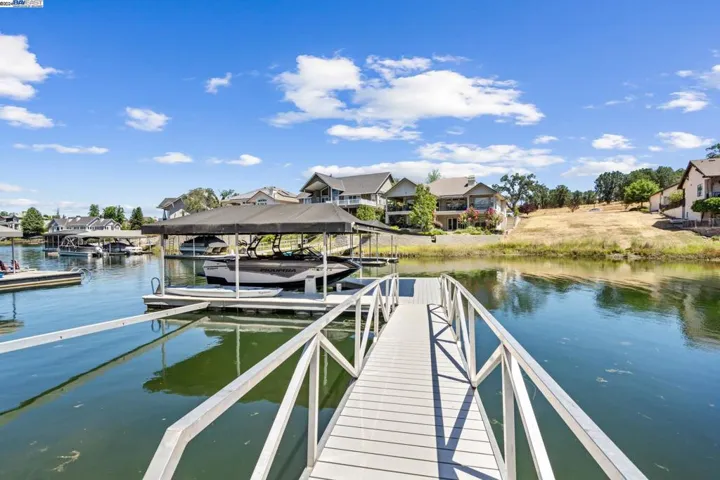 6094 Bluff View Rd, Copperopolis, California 95228