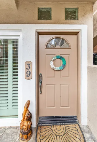 626 Lake Street 39, Huntington Beach, California 92648