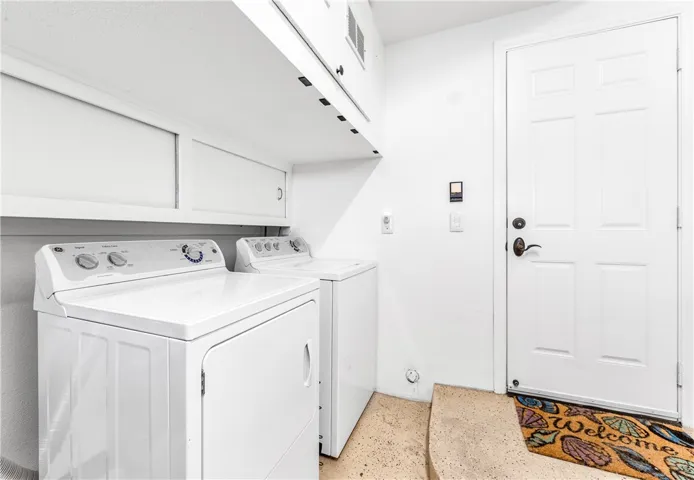 626 Lake Street 39, Huntington Beach, California 92648