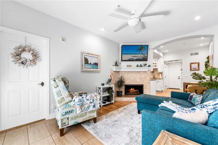 626 Lake Street 39, Huntington Beach, California 92648