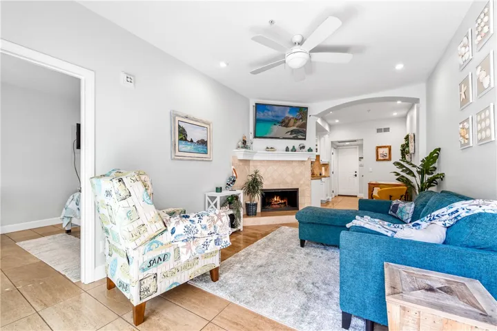 626 Lake Street 39, Huntington Beach, California 92648