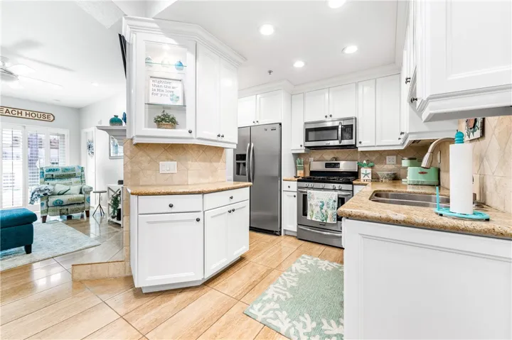 626 Lake Street 39, Huntington Beach, California 92648