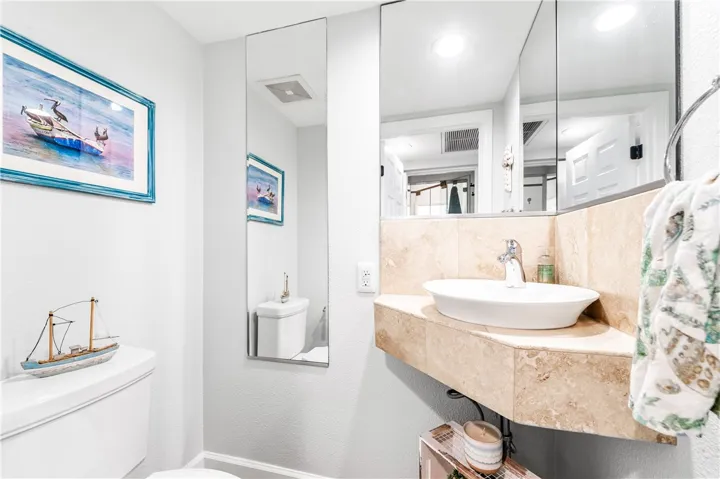 626 Lake Street 39, Huntington Beach, California 92648