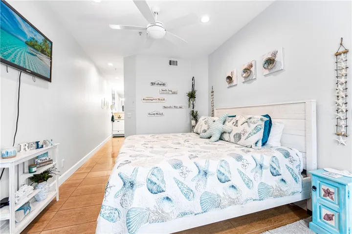 626 Lake Street 39, Huntington Beach, California 92648
