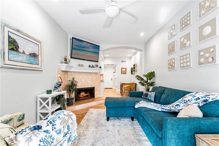 626 Lake Street 39, Huntington Beach, California 92648