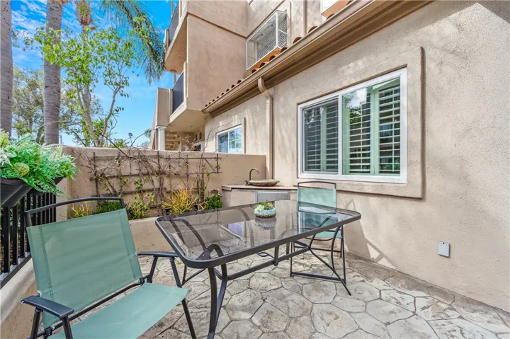 626 Lake Street 39, Huntington Beach, California 92648