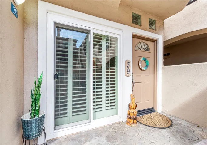626 Lake Street 39, Huntington Beach, California 92648