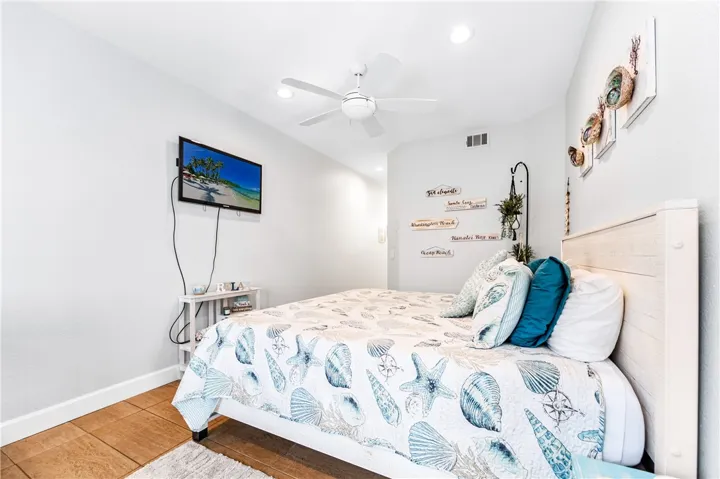 626 Lake Street 39, Huntington Beach, California 92648