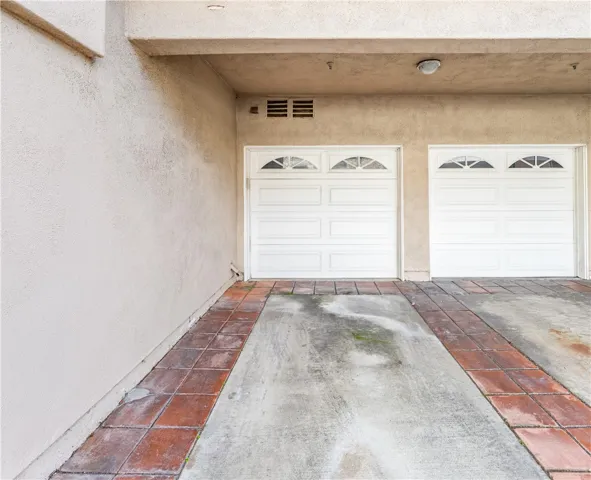 626 Lake Street 39, Huntington Beach, California 92648