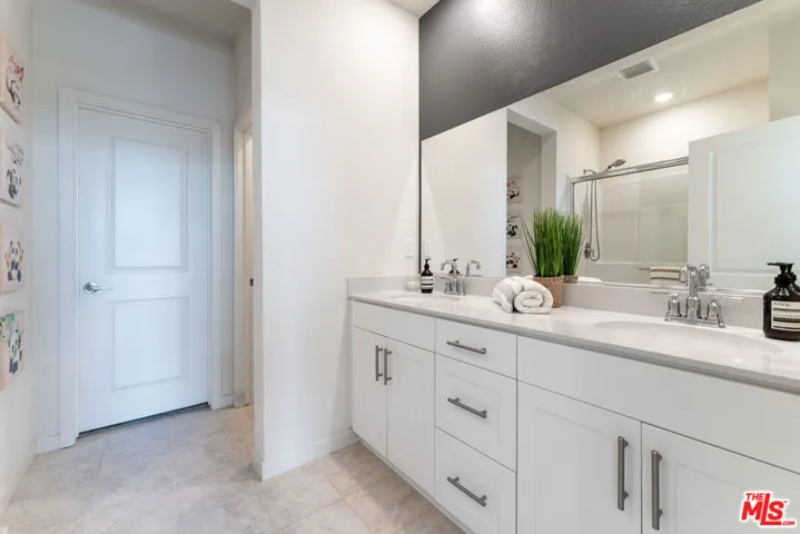 2951 W Lincoln Avenue 2, Anaheim, California 92801