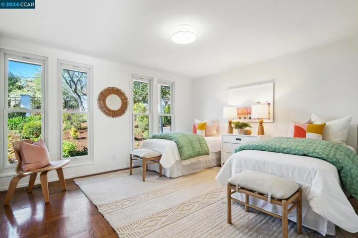 32 Hacienda Circle, Orinda, California 94563
