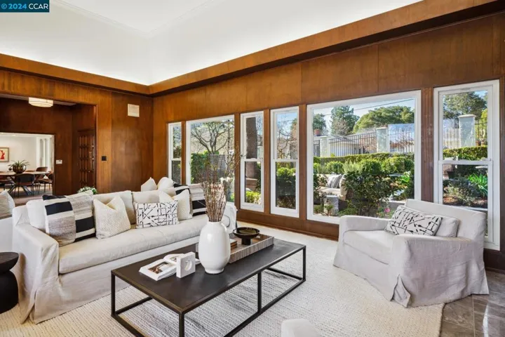 32 Hacienda Circle, Orinda, California 94563