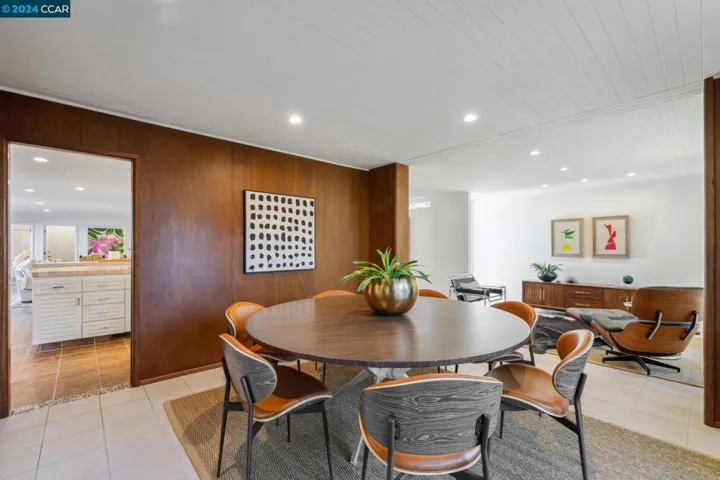 32 Hacienda Circle, Orinda, California 94563