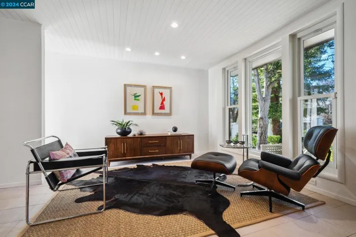 32 Hacienda Circle, Orinda, California 94563