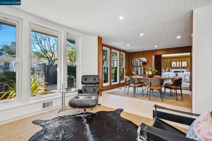 32 Hacienda Circle, Orinda, California 94563