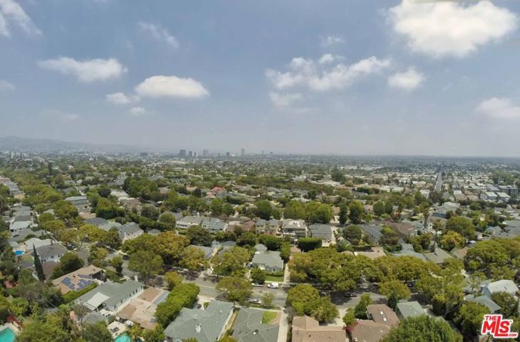 2206 S Canfield Avenue, Los Angeles, California 90034