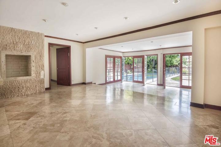 2206 S Canfield Avenue, Los Angeles, California 90034