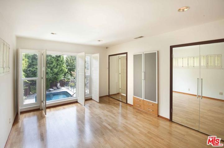 2206 S Canfield Avenue, Los Angeles, California 90034
