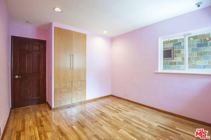 2206 S Canfield Avenue, Los Angeles, California 90034