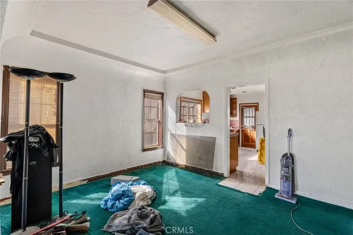 6039 4th Avenue, Los Angeles, California 90043