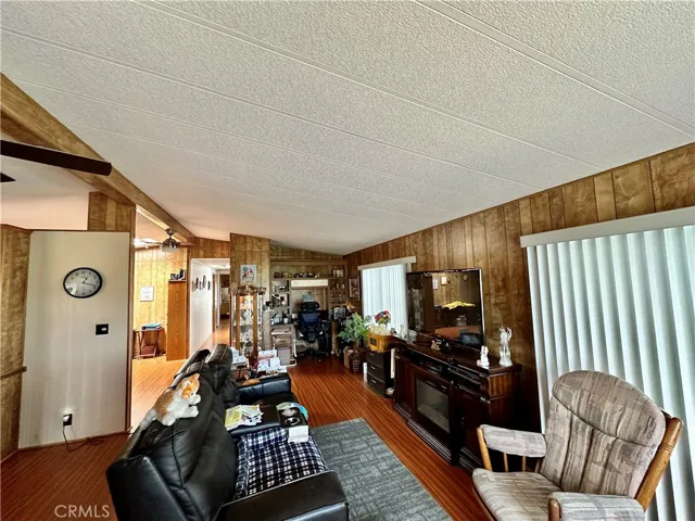 601 Kirby Street 408, Hemet, California 92545