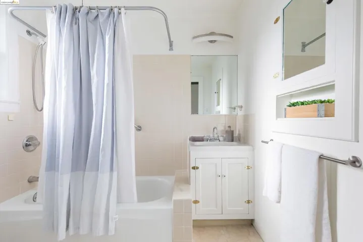 1540 Hampshire St, San Francisco, California 94110