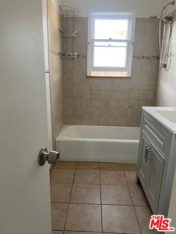 2078 S Carmelina Avenue, Los Angeles, California 90064