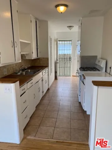 2078 S Carmelina Avenue, Los Angeles, California 90064