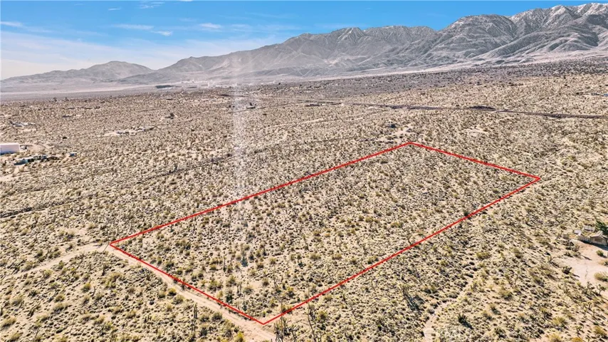 7 Emerald, Lucerne Valley, California 92356