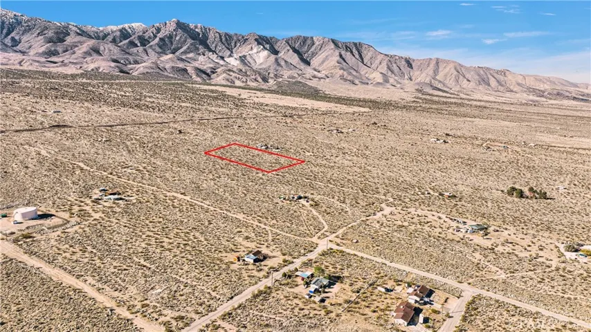 7 Emerald, Lucerne Valley, California 92356