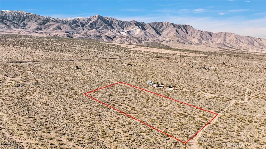 7 Emerald, Lucerne Valley, California 92356